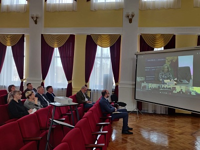 ������� � ��������������� ������������ ������